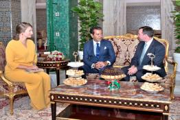 Image du Maroc Professionnelle de  Son Altesse Royale, le Prince Moulay Rachid reçoit au Palais des Hôtes à Rabat, le Grand-Duc héritier de Luxembourg, S.A.R. le Prince Guillaume, et son épouse la Grande Duchesse héritière S.A.R. la Princesse Stéphanie de Lannoy, en visite au Maroc à la tête d'une mission économique de très haut niveau, le 23 Septembre 2019 (Photo/ SPPR) via Jalilbounhar.com 